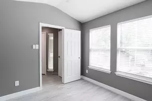 692 Scheel, Kyle, TX 78640 - Photo 8