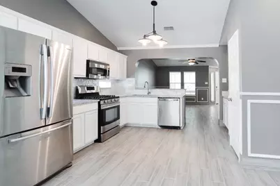 692 Scheel, Kyle, TX 78640 - Photo 18