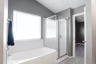 692 Scheel, Kyle, TX 78640 - Photo 32