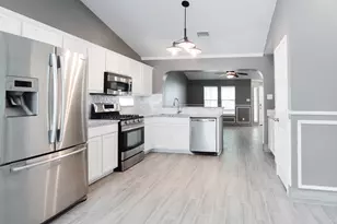 692 Scheel, Kyle, TX 78640 - Photo 20