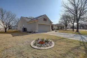 207 Monarch Trail, Georgetown, TX 78633 - Photo 2