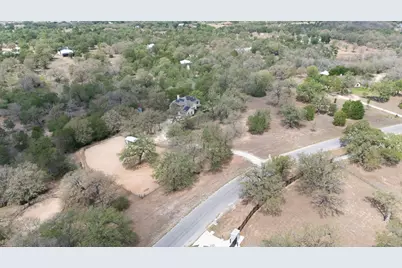 202 The Oaks Boulevard, Elgin, TX 78621 - Photo 34