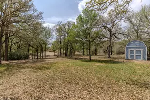 202 The Oaks Blvd, Elgin, TX 78621 - Photo 12