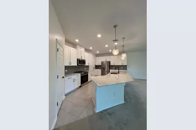 7925 Crystalbrook W, Austin, TX 78724 - Photo 4