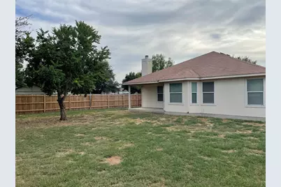 602 Losoya Court, Hutto, TX 78634 - Photo 14