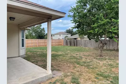 602 Losoya Court, Hutto, TX 78634 - Photo 32