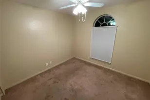 602 Losoya Ct, Hutto, TX 78634 - Photo 6