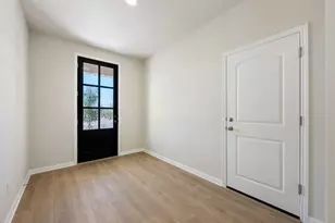 125 Knockout Rose Dr, San Marcos, TX 78666 - Photo 6