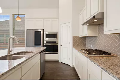 7905 Sunrise Ravine Pass, Lago Vista, TX 78645 - Photo 4