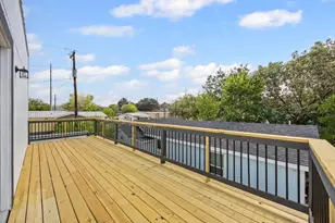 813 Chihuahua St, Lockhart, TX 78644 - Photo 20