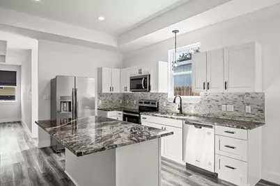 813 Chihuahua Street, Lockhart, TX 78644 - Photo 6