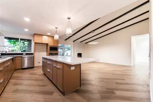 9403 Hunters Trace E, Austin, TX 78758 - Photo 8