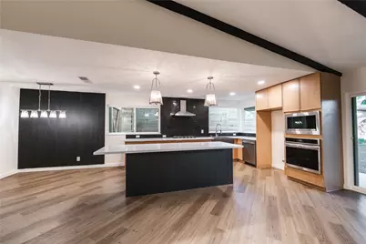 9403 Hunters Trace E, Austin, TX 78758 - Photo 2