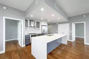 300 Bowie St, Austin, TX 78703 - Photo 4