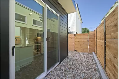 1407 Cedar Avenue #2, Austin, TX 78702 - Photo 30