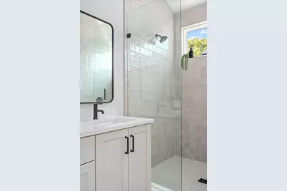 1407 Cedar Avenue #2, Austin, TX 78702 - Photo 22