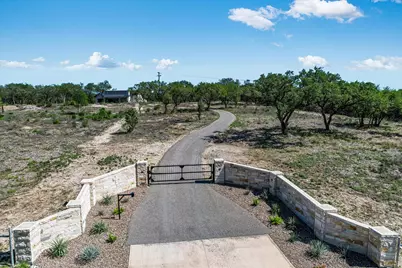 130 Thousand Oaks Loop, San Marcos, TX 78666 - Photo 32