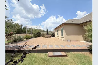 928 Legends Lane, Georgetown, TX 78628 - Photo 32