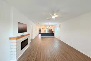 928 Legends Ln, Georgetown, TX 78628 - Photo 2