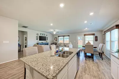 405 Windy Reed Rd, Hutto, TX 78634 - Photo 8