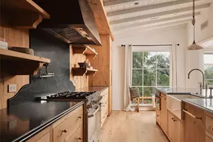 1012 Gaston Ave, Austin, TX 78703 - Photo 16