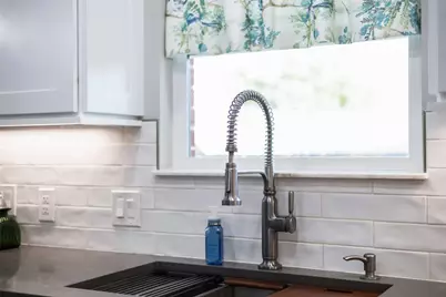 10103 Oak Hollow Circle, Austin, TX 78758 - Photo 16