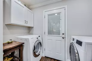 10103 Oak Hollow Cir, Austin, TX 78758 - Photo 14