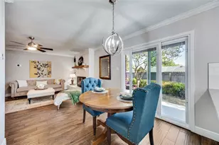 10103 Oak Hollow Cir, Austin, TX 78758 - Photo 8