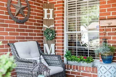 10103 Oak Hollow Circle, Austin, TX 78758 - Photo 2