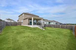 100 Peach Flt Ct, Liberty Hill, TX 78642 - Photo 2