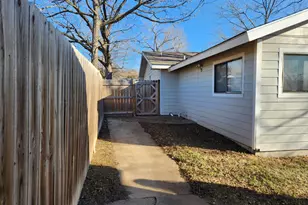 3000 Ray Wood Dr, Austin, TX 78704 - Photo 26