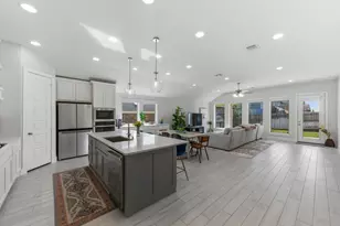 111 Carolina Jasmine Dr, San Marcos, TX 78666 - Photo 12