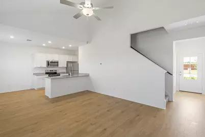 309 Carmel Canyon Trail, Jarrell, TX 76537 - Photo 4