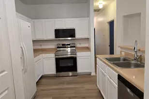 8701 Weiser Dr, Austin, TX 78729 - Photo 12