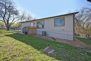 5303 Spring Meadow Rd, Austin, TX 78744 - Photo 20