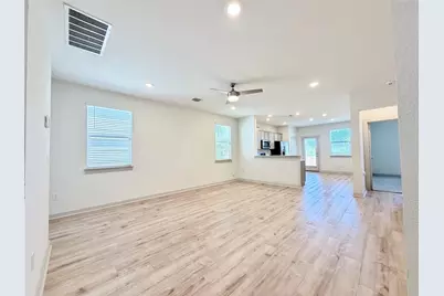 2000 Daleside Lane, Austin, TX 78754 - Photo 8