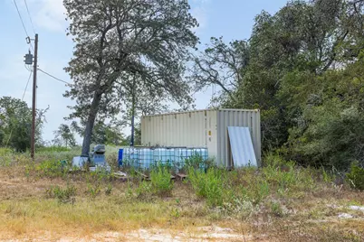 3301 Chuckwagon Road, Luling, TX 78648 - Photo 10