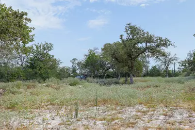 3301 Chuckwagon Road, Luling, TX 78648 - Photo 12
