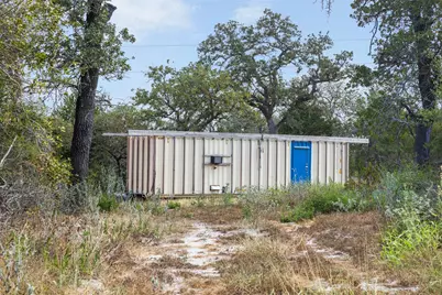 3301 Chuckwagon Road, Luling, TX 78648 - Photo 4