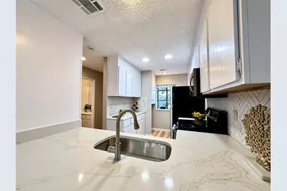 7122 Wood Hollow Drive #106, Austin, TX 78731 - Photo 14
