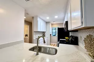 7122 Wood Hollow Dr, Austin, TX 78731 - Photo 14