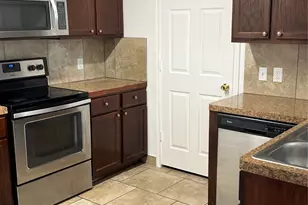 1038 Trail Driver Cove, Georgetown, TX 78626 - Photo 4