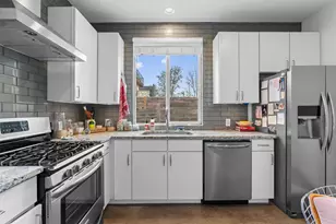 2514 E 4th St, Austin, TX 78702 - Photo 8