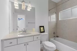 2514 E 4th St, Austin, TX 78702 - Photo 18