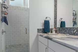 2514 E 4th St, Austin, TX 78702 - Photo 14