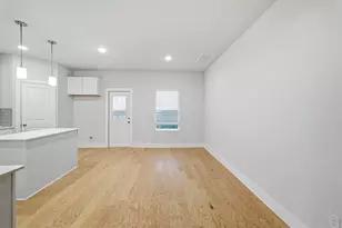 200 Quail Convey Dr, Jarrell, TX 76537 - Photo 16