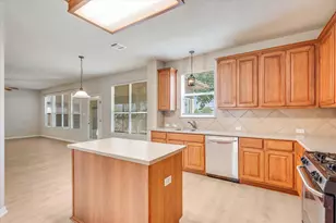 4029 Lake Edge Way, Pflugerville, TX 78660 - Photo 10