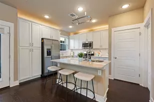 7704 Easy Wind Dr, Austin, TX 78757 - Photo 8