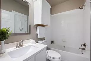 7704 Easy Wind Dr, Austin, TX 78757 - Photo 14
