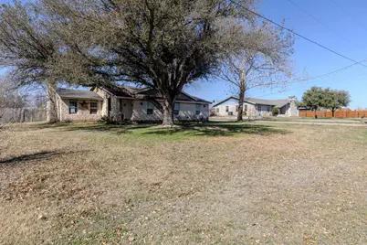 61 Family Circle, Hutto, TX 78634 - Photo 32